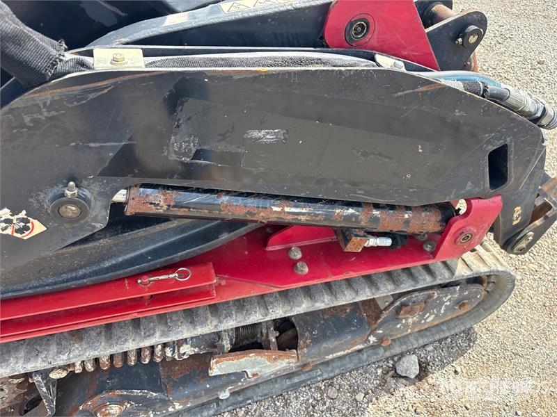 Toro TX1000 Compact Track Loader Lietoti riteņu kompaktiekrāvēji