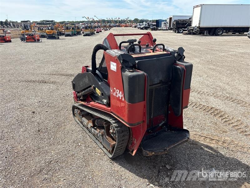 Toro TX1000 Compact Track Loader Lietoti riteņu kompaktiekrāvēji