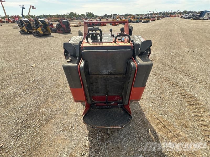 Toro TX1000 Compact Track Loader Lietoti riteņu kompaktiekrāvēji
