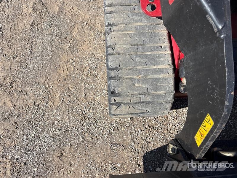 Toro TX525 Mini Compact Track Loader لوادر انزلاقية التوجيه