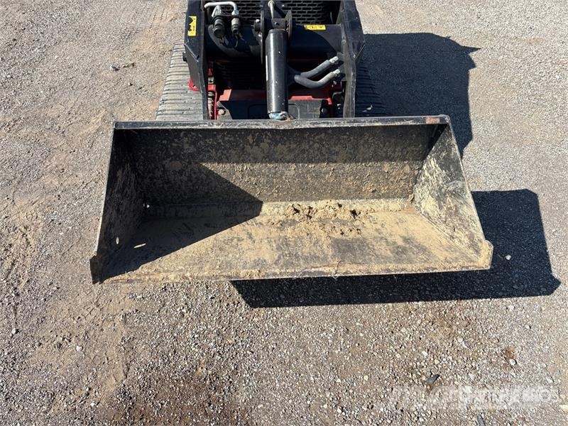 Toro TX525 Mini Compact Track Loader لوادر انزلاقية التوجيه