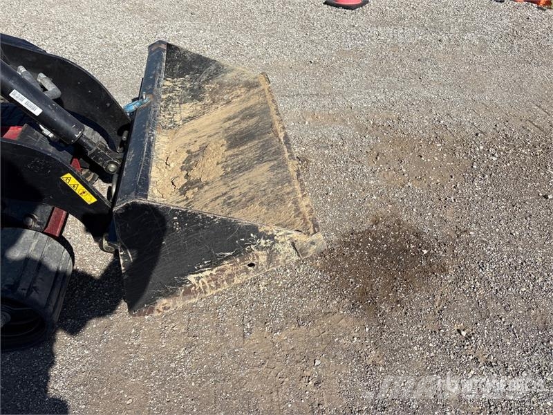 Toro TX525 Mini Compact Track Loader لوادر انزلاقية التوجيه