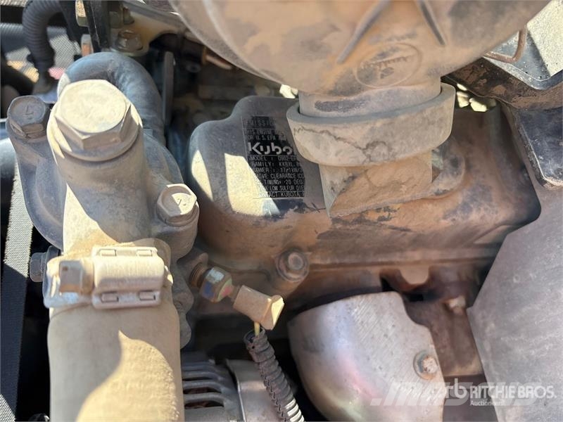 Toro TX525 Mini Compact Track Loader لوادر انزلاقية التوجيه