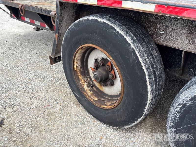 TOWMASTER 18 ft T/A Equipment Trailer Remorque porte engin