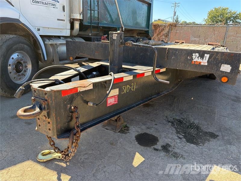 TOWMASTER DDT 24 ft T/A Equipment Trailer Autonkuljetusperävaunut
