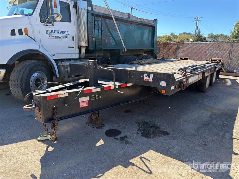 TOWMASTER DDT 24 ft T/A Equipment Trailer Autonkuljetusperävaunut