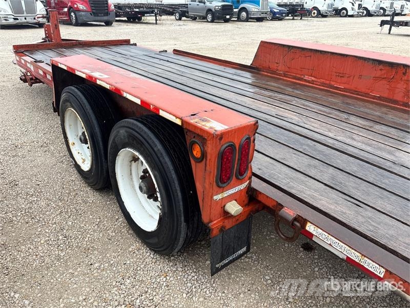 TOWMASTER T-14T 20 ft T/A Tilt Deck Trailer 低架裝載車