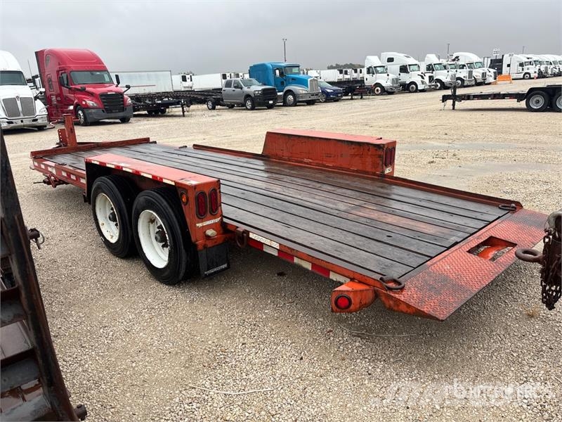 TOWMASTER T-14T 20 ft T/A Tilt Deck Trailer 低架裝載車
