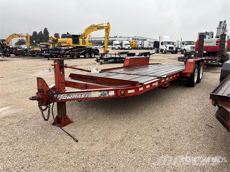 TOWMASTER T-14T 20 ft T/A Tilt Deck Trailer 低架裝載車
