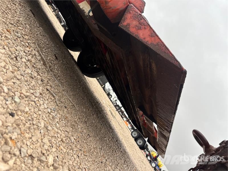 TOWMASTER T-14T 20 ft T/A Tilt Deck Trailer 低架裝載車