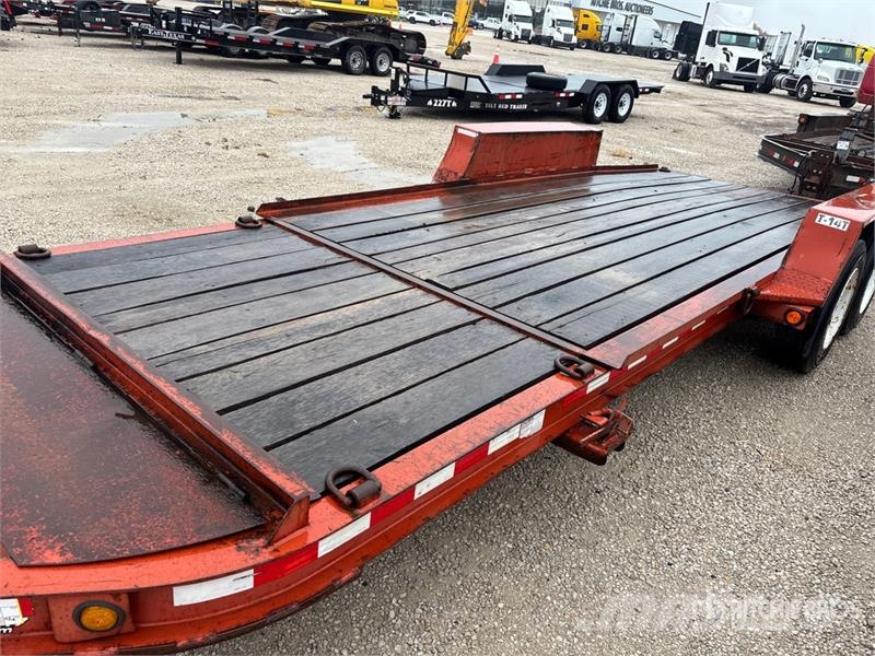 TOWMASTER T-14T 20 ft T/A Tilt Deck Trailer 低架裝載車