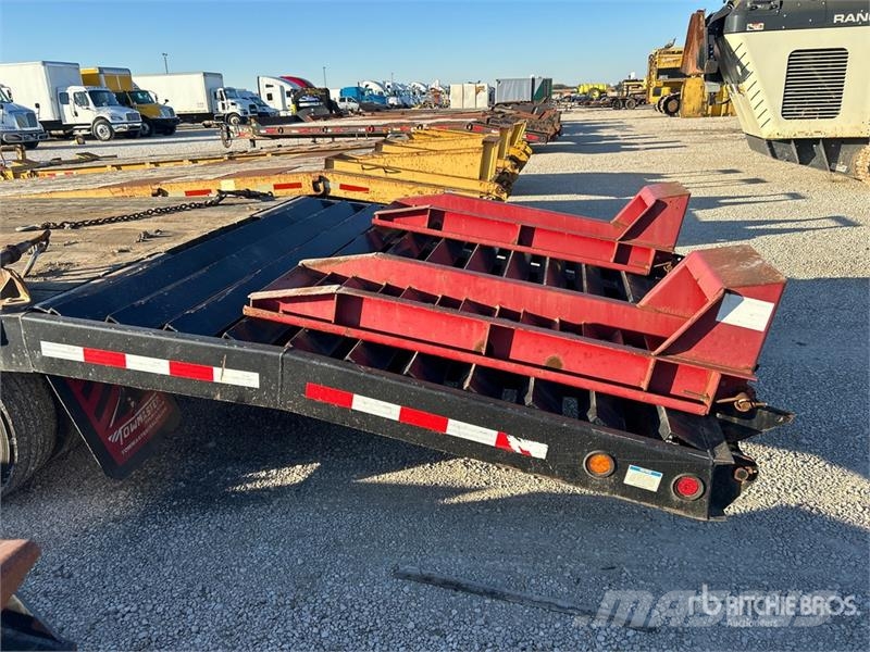 TOWMASTER T-40 31 ft T/A Equipment Trailer Remorque porte engin