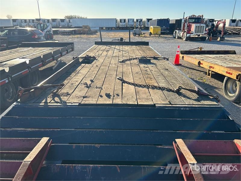 TOWMASTER T-40 31 ft T/A Equipment Trailer Remorque porte engin