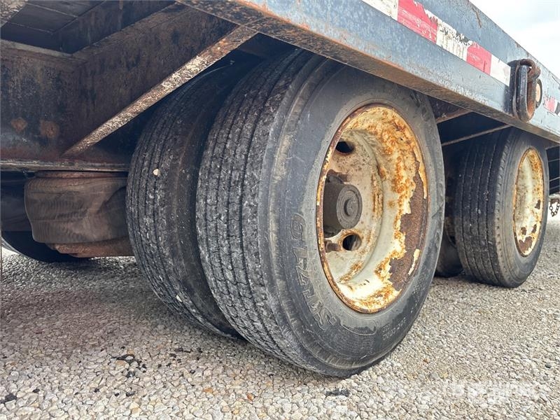 TOWMASTER T-50 Equipment Trailer Remorque porte engin
