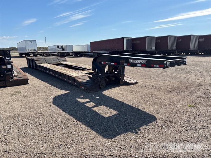 TOWMASTER T110DTG Tri/A Lowboy Trailer Nizki nakladalci