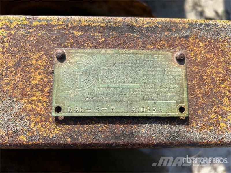 Towner D36-2-F 9 ft Drawbar hitch Offset Vertical 圆盘耙