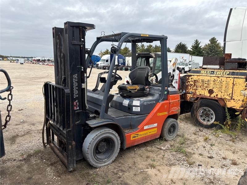 Toyota 50-8FGU25 4800 lb Cushion Tire Forklift (Inoperabl 其他叉车