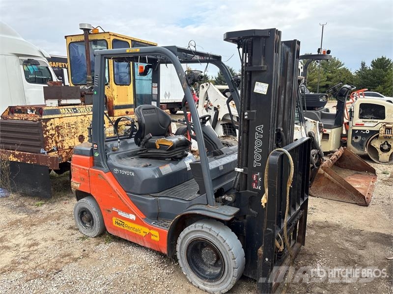 Toyota 50-8FGU25 4800 lb Cushion Tire Forklift (Inoperabl 其他叉车
