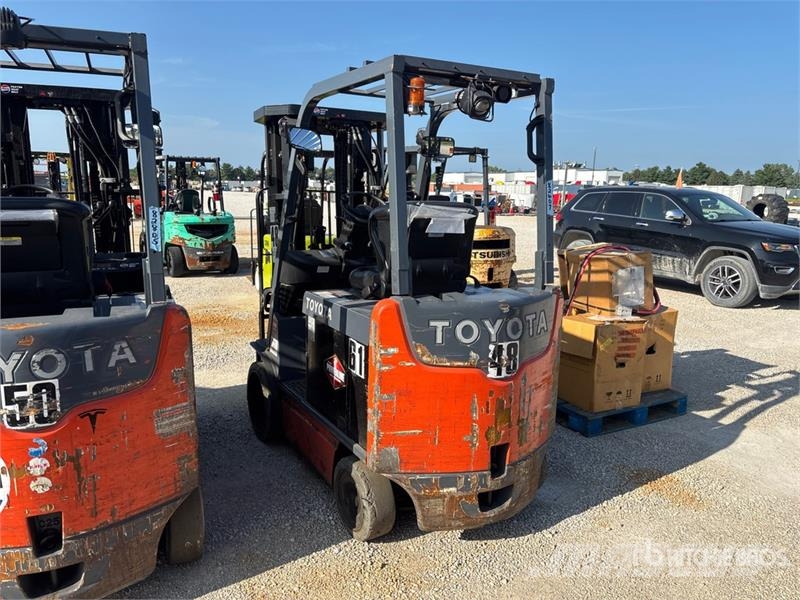 Toyota 8FBCU25 Ηλεκτρικά περονοφόρα ανυψωτικά κλαρκ