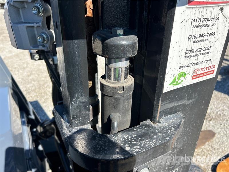 Toyota 8FGCU20 4000 lb Cushion Tire Forklift Övriga motviktstruckar