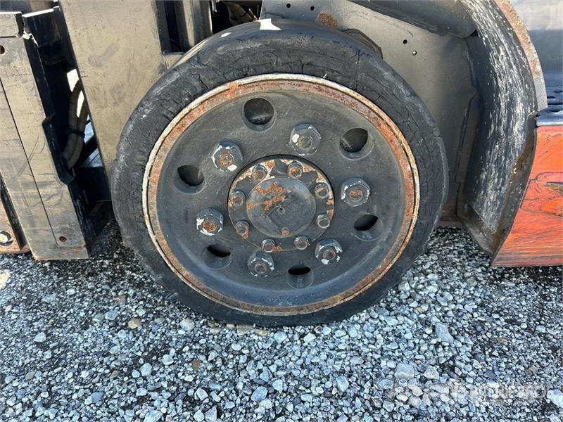 Toyota 8FGCU20 4000 lb Cushion Tire Forklift Övriga motviktstruckar