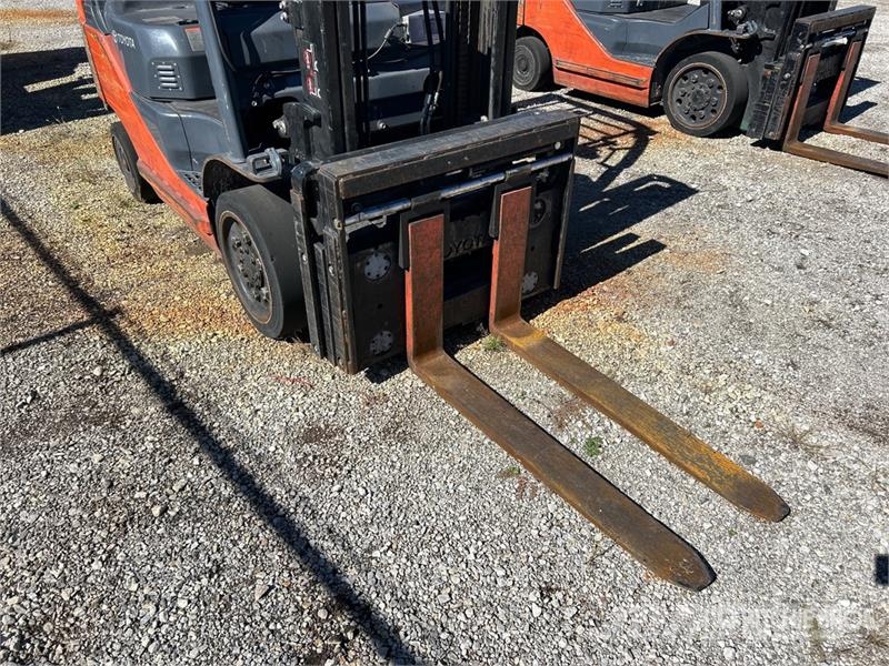 Toyota 8FGCU20 4000 lb Cushion Tire Forklift Övriga motviktstruckar
