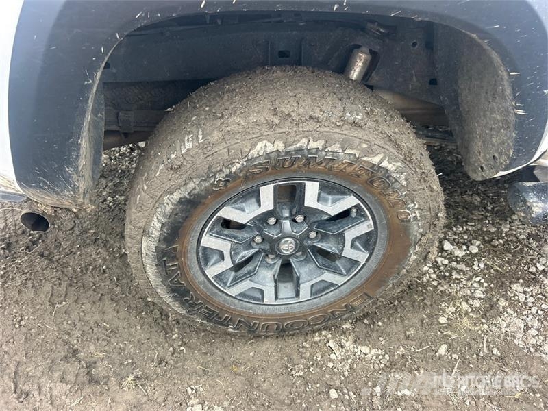 Toyota Tacoma その他