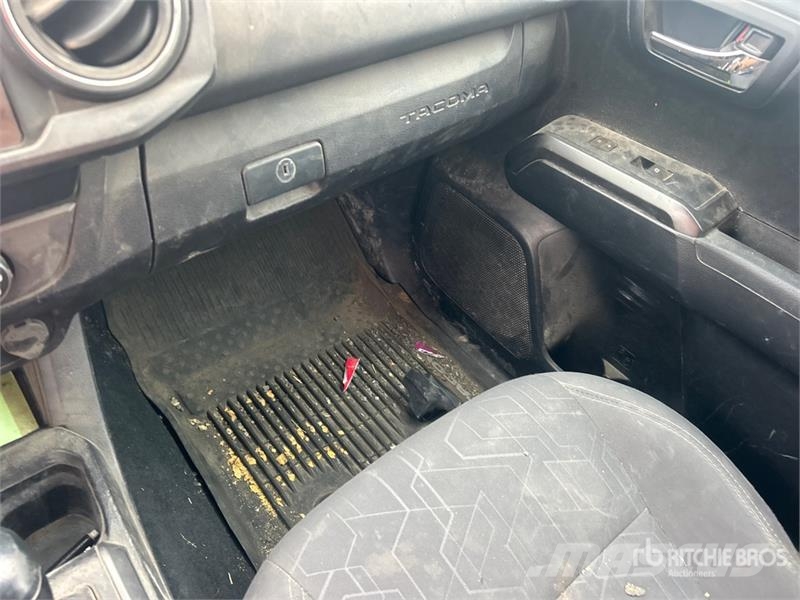 Toyota Tacoma その他