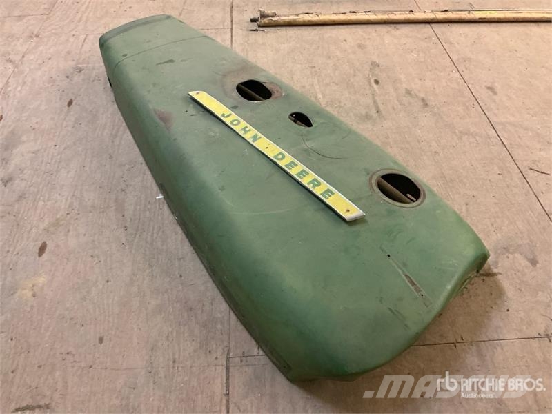  Tractor Hood مكونات أخرى