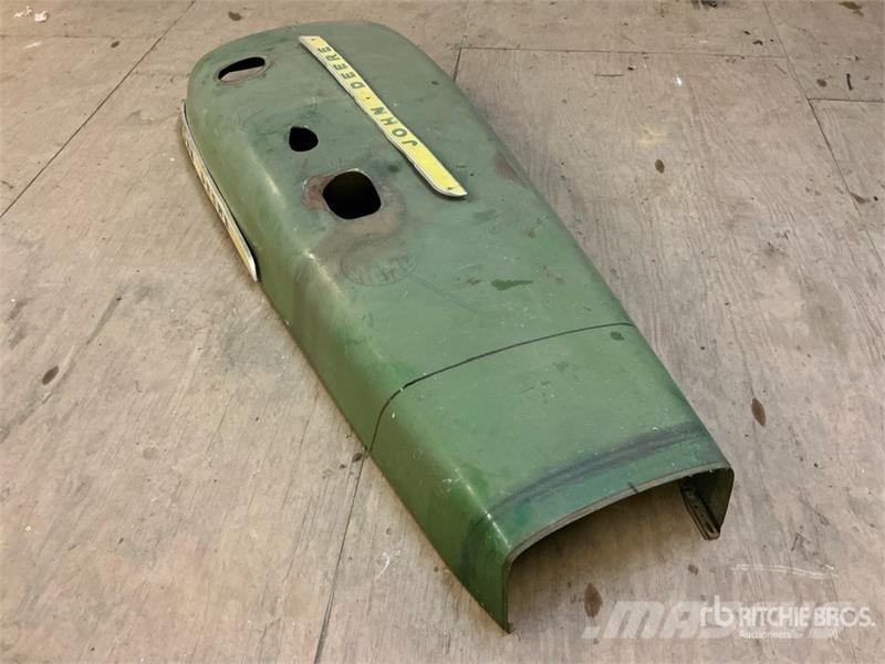  Tractor Hood مكونات أخرى