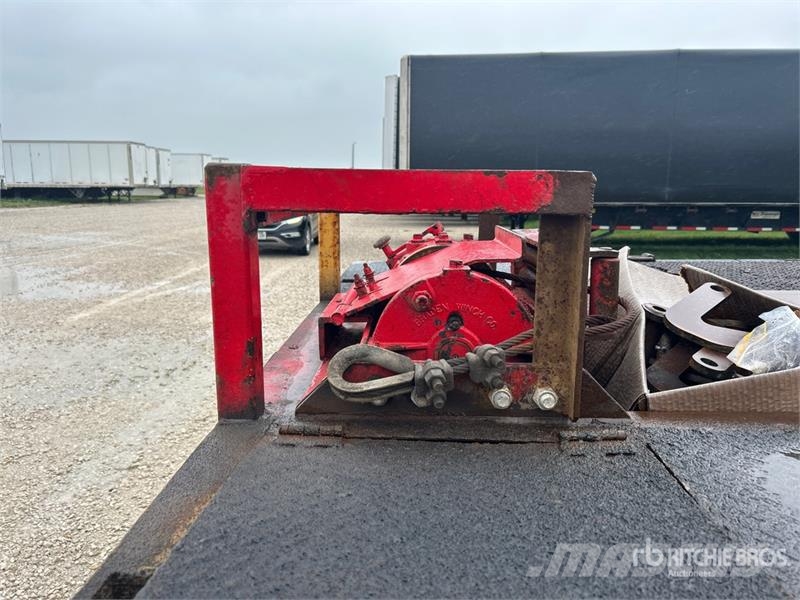 Trail-Eze DHT8048 48 ft T/A Hydraulic Tail Trailer Tieflader