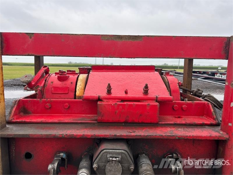 Trail-Eze DHT8048 48 ft T/A Hydraulic Tail Trailer Tieflader