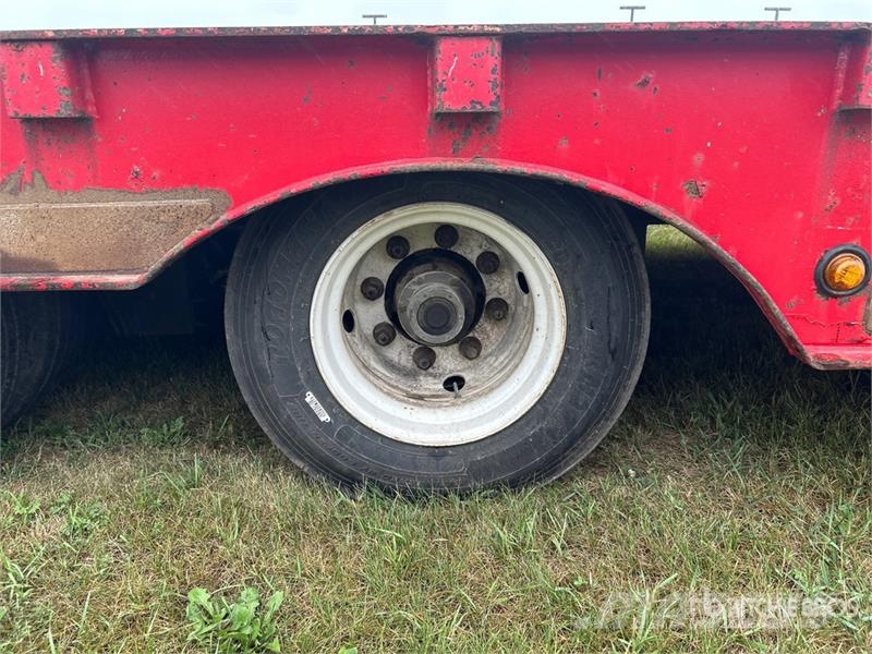 Trail-Eze DHT8048 48 ft T/A Hydraulic Tail Trailer Tieflader