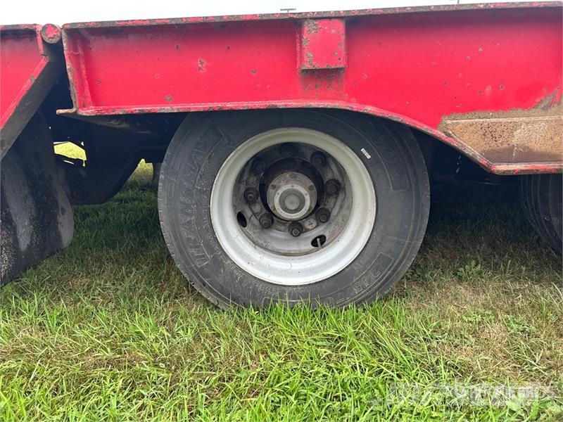Trail-Eze DHT8048 48 ft T/A Hydraulic Tail Trailer Tieflader