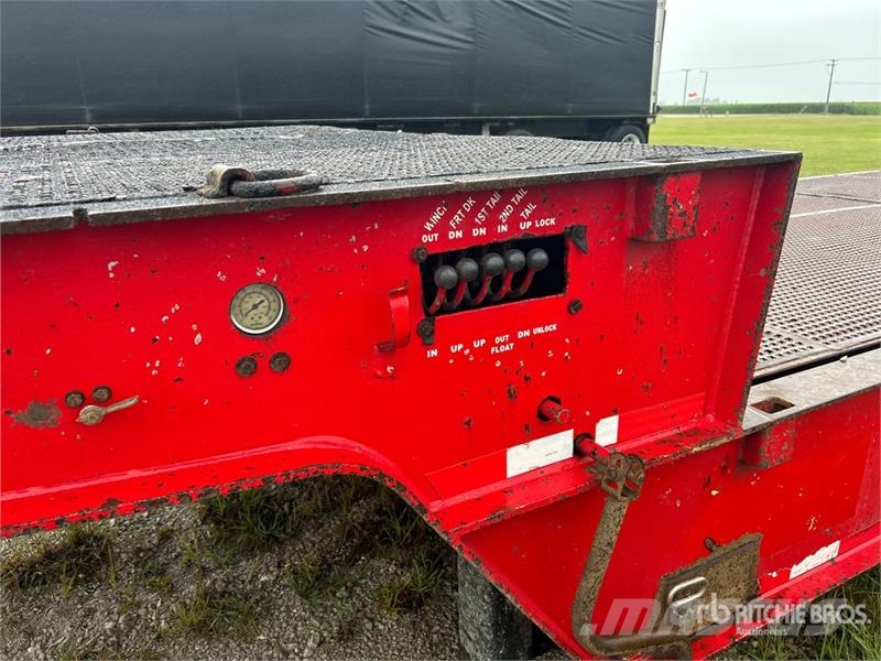 Trail-Eze DHT8048 48 ft T/A Hydraulic Tail Trailer Tieflader