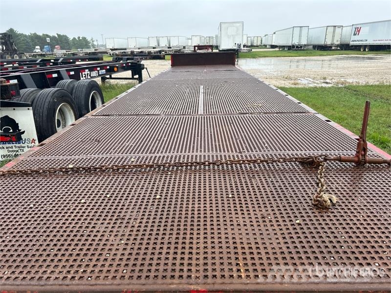 Trail-Eze DHT8048 48 ft T/A Hydraulic Tail Trailer Tieflader