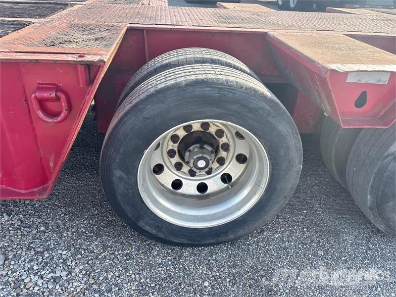Trail-Eze RG5018P-3 100000 lb Tri/A Step Deck Trailer Auto pārvadāšanas treileri