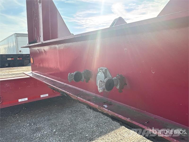Trail-Eze RG5018P-3 100000 lb Tri/A Step Deck Trailer Auto pārvadāšanas treileri