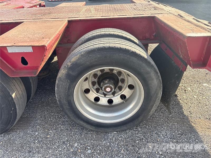 Trail-Eze RG5018P-3 100000 lb Tri/A Step Deck Trailer Auto pārvadāšanas treileri