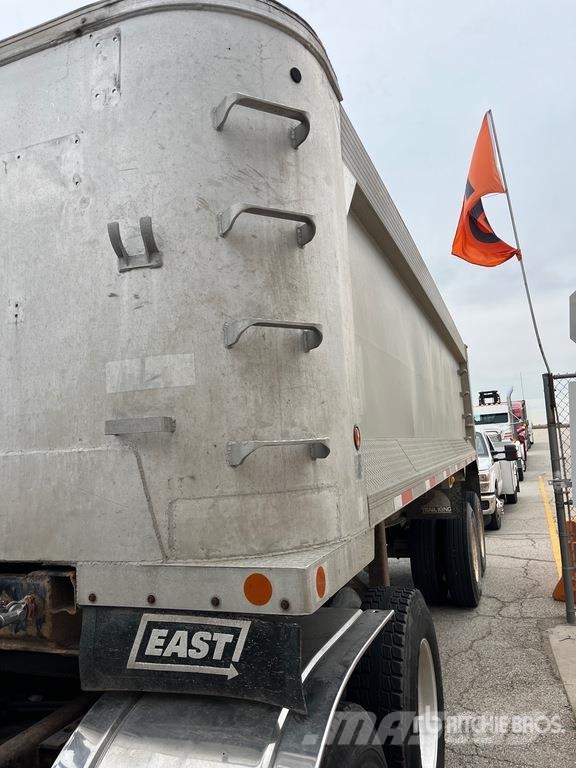 Trail King End Dump Trailer مقطورات قلابة