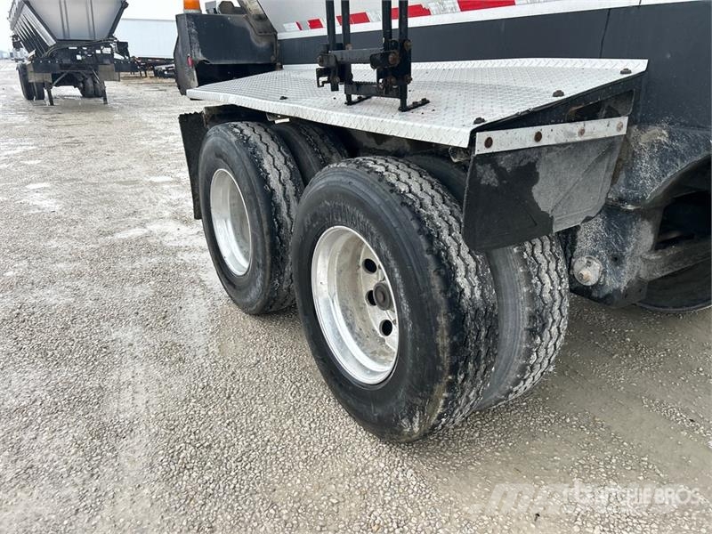 Trail King OLB226NG 29 ft T/A Live Bottom Trailer Walking floor semitrailers