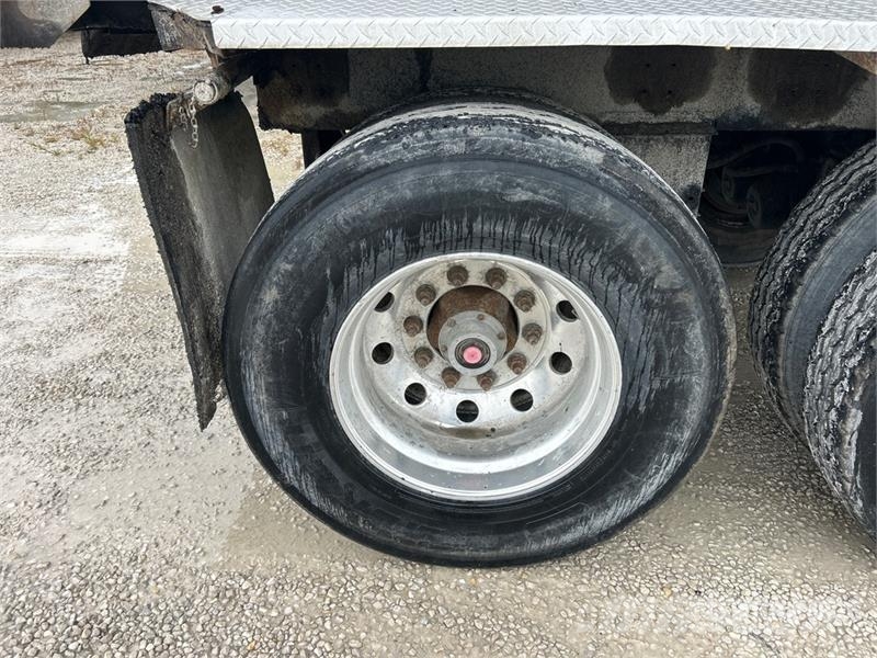Trail King OLB226NG 29 ft T/A Live Bottom Trailer Walking floor semitrailers