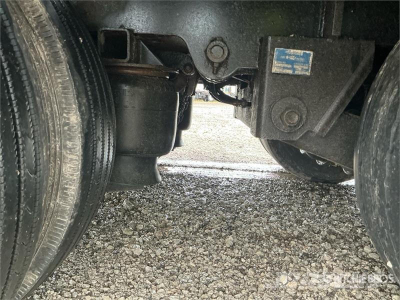 Trail King TK110SA-533 Tri/A Sliding Axle Trailer Low loaders