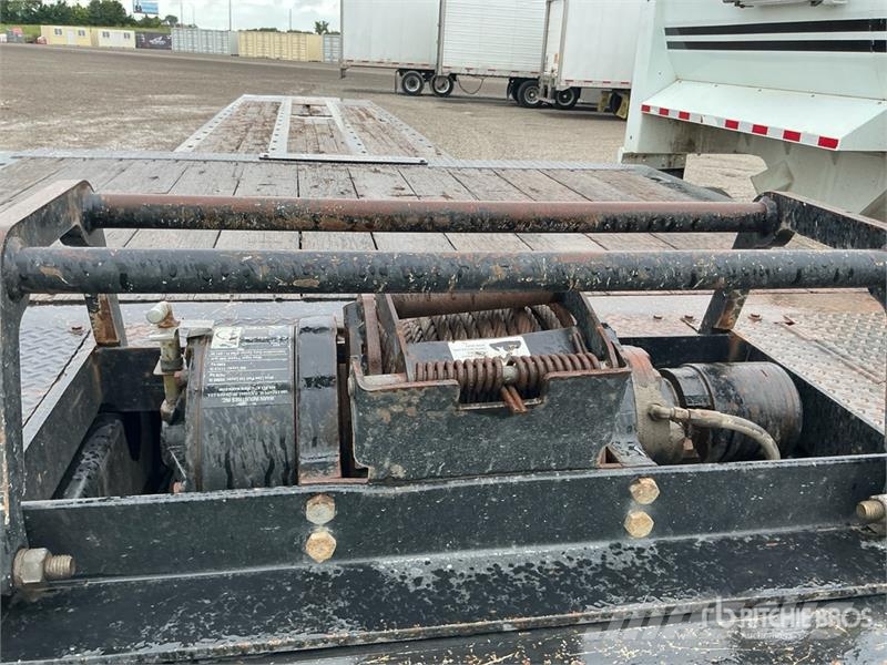 Trail King TK110SA-533 Tri/A Sliding Axle Trailer Low loaders