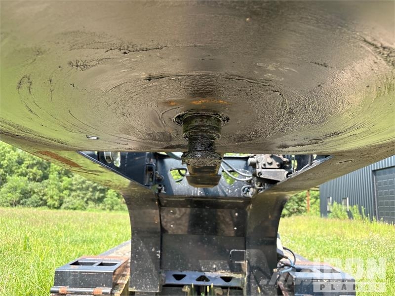 Trail King TK70HG-452 35 ton T/A Removable Gooseneck Lowboy T Low loaders