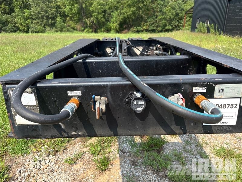 Trail King TK70HG-452 35 ton T/A Removable Gooseneck Lowboy T Low loaders