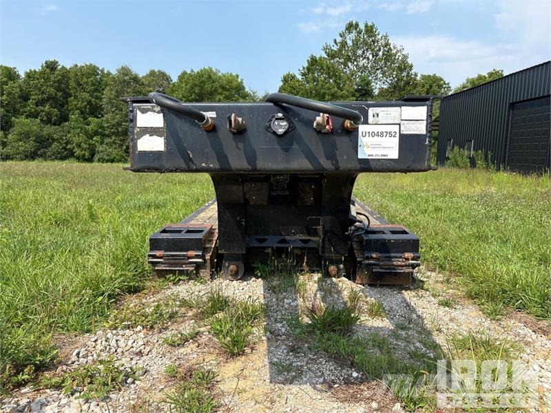 Trail King TK70HG-452 35 ton T/A Removable Gooseneck Lowboy T Low loaders