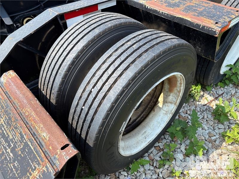 Trail King TK70HG-452 35 ton T/A Removable Gooseneck Lowboy T Low loaders