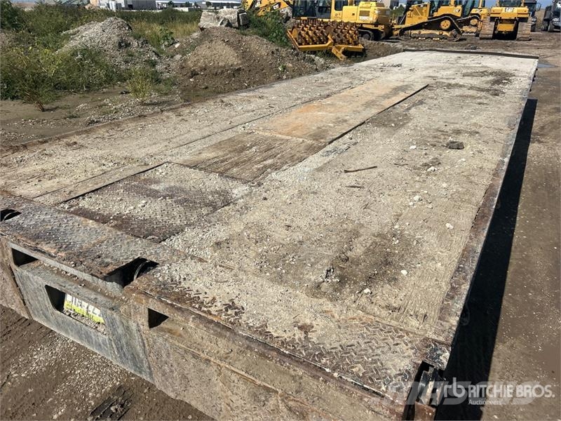 Trail King TKT50LP 30 ft Tri/A Tilt Deck Trailer Niski utovarivači