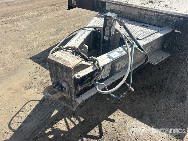 Trail King TKT50LP 30 ft Tri/A Tilt Deck Trailer Niski utovarivači